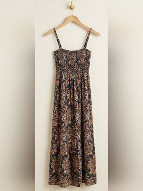 green emerald velvet dress Luisa Cerano